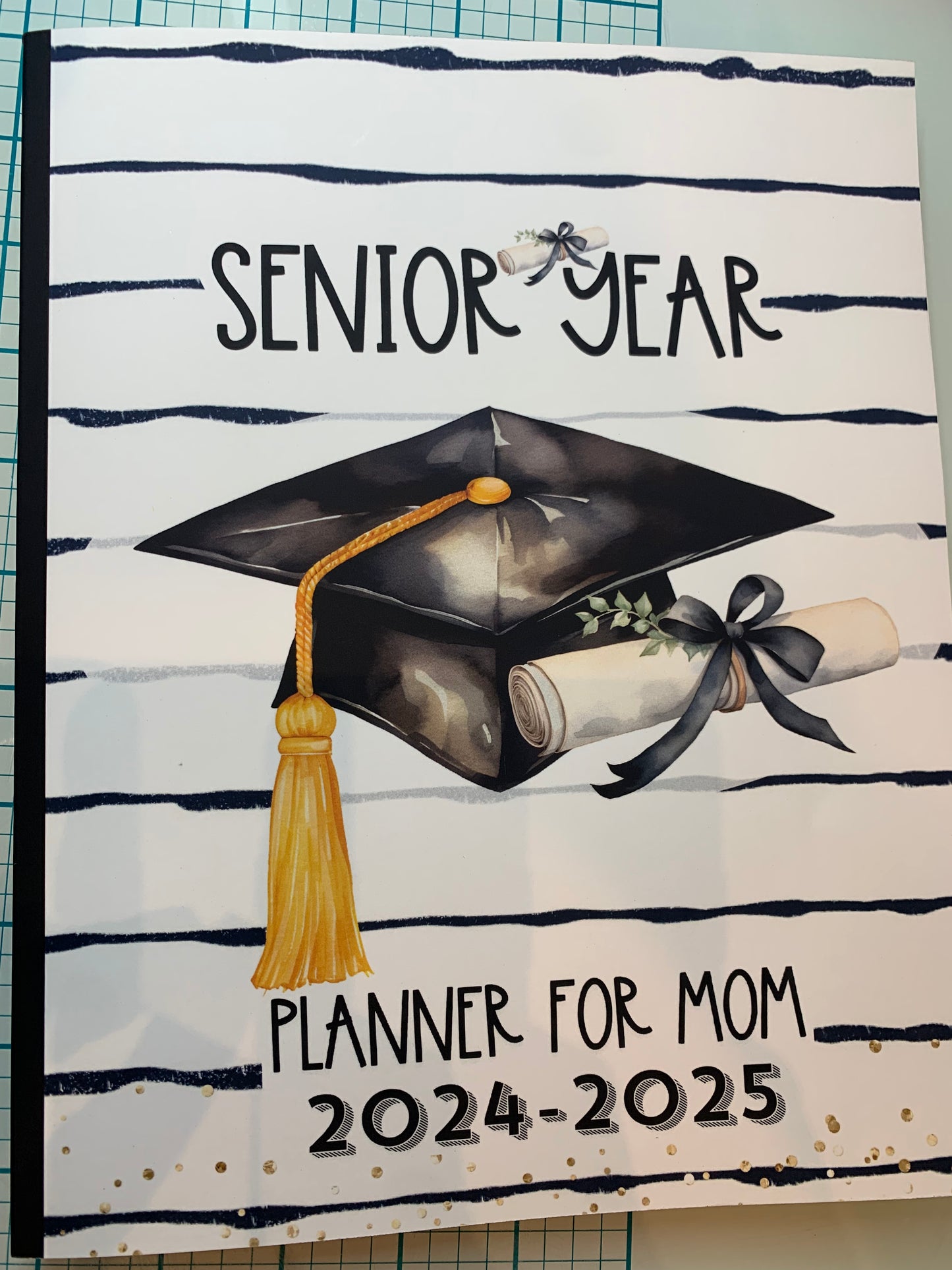 Senior Year Planner for Mom 2024-2025